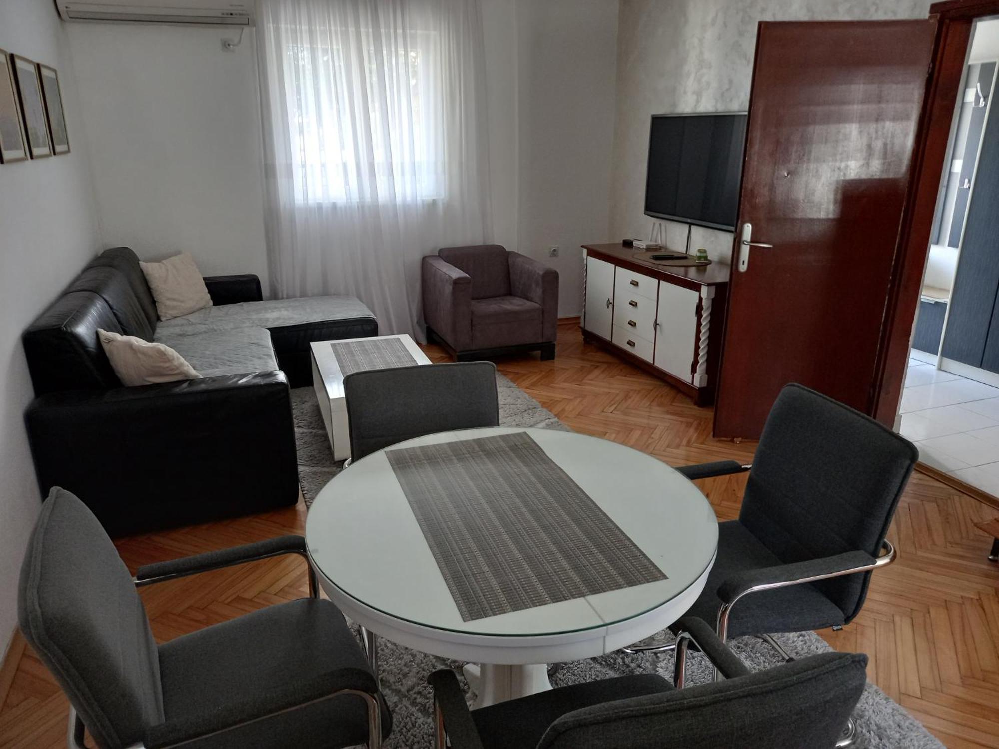 Stan U Maslinama Apartman Podgorica Kültér fotó